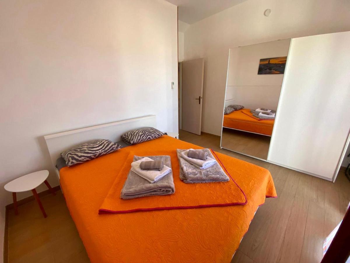 Apartments King - City Center Novalja Eksteriør billede